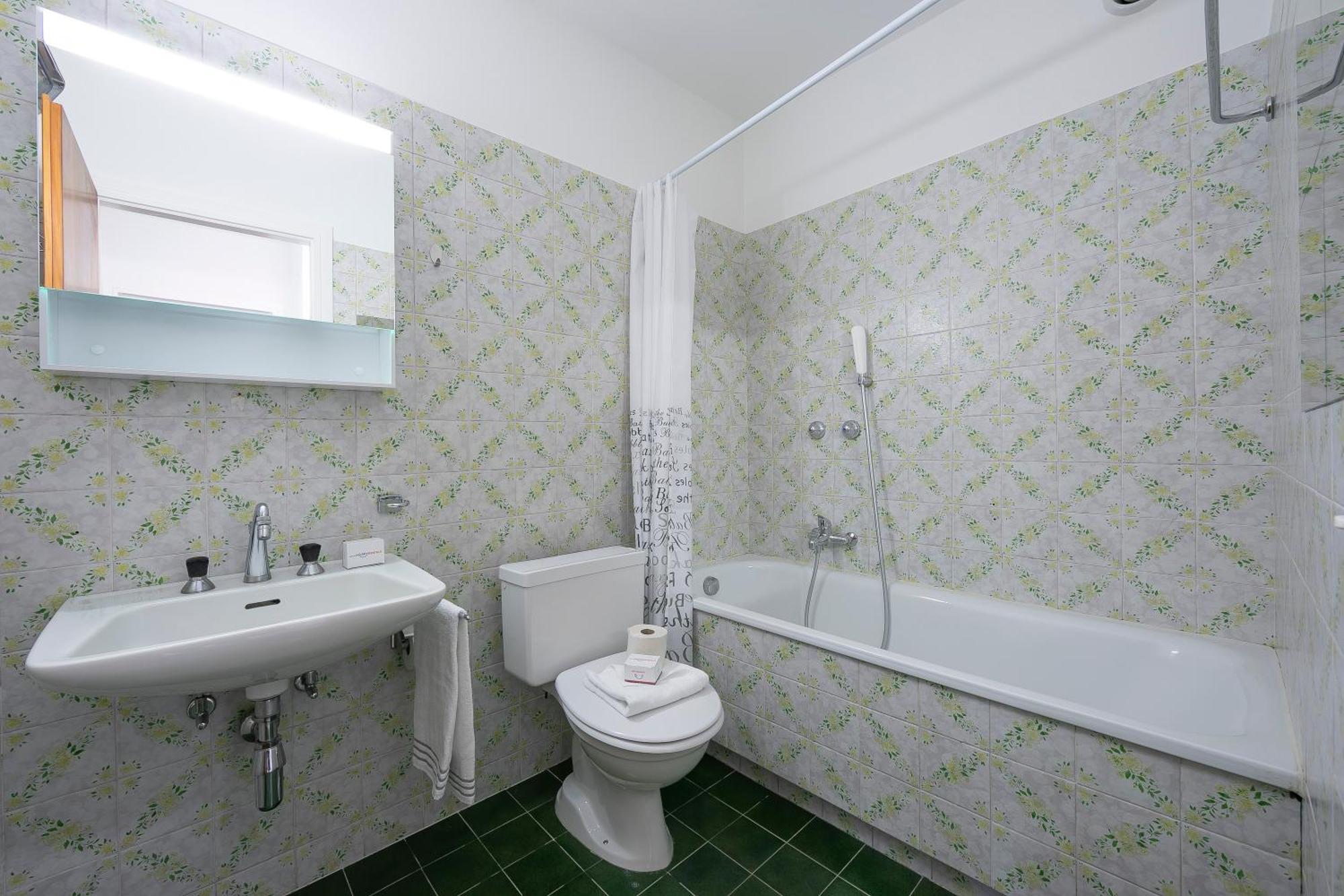 Lido Apartment - Happy Rentals Локарно Экстерьер фото